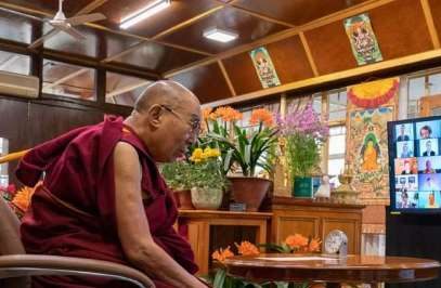 His Holiness the Dalai Lama speaks with students from Russian universities. Photo by Ven Tenzin Jamphel. From dalailama.com