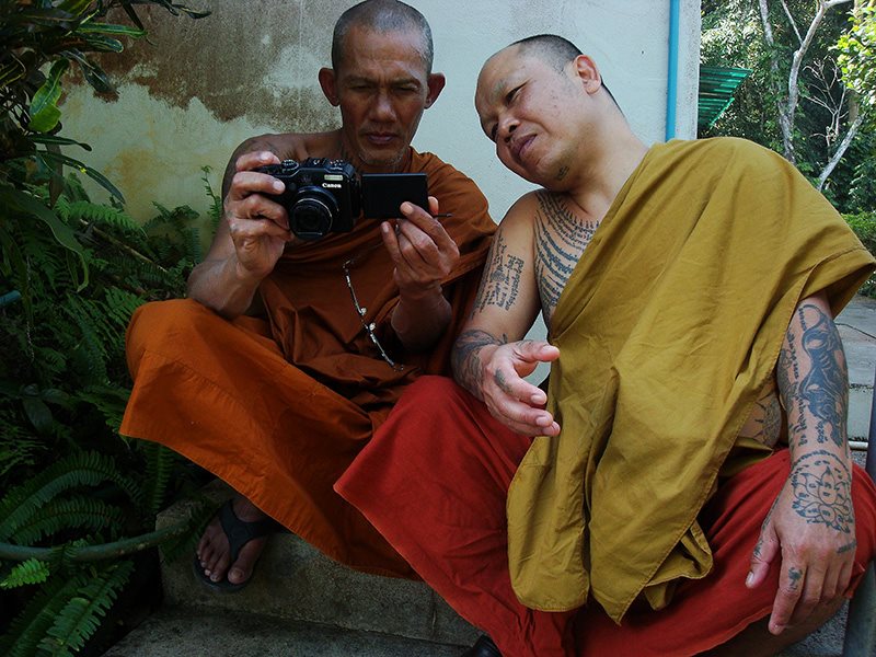 Embracing The Moment The Buddhist Photography Of Alan Mcarthur Buddhistdoor