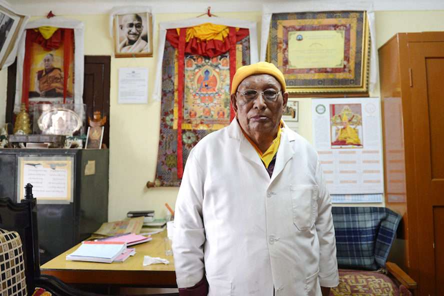 renowned-buddhist-monk-and-physician-yeshi-dhonden-closes-clinic-in